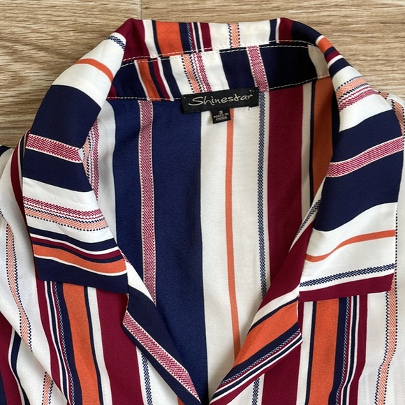 Shinestar multi color crop shirt - Picture 2 of 2
